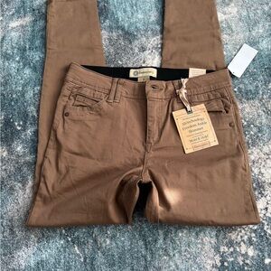 Democracy Women's Skinny Jeans in Brown